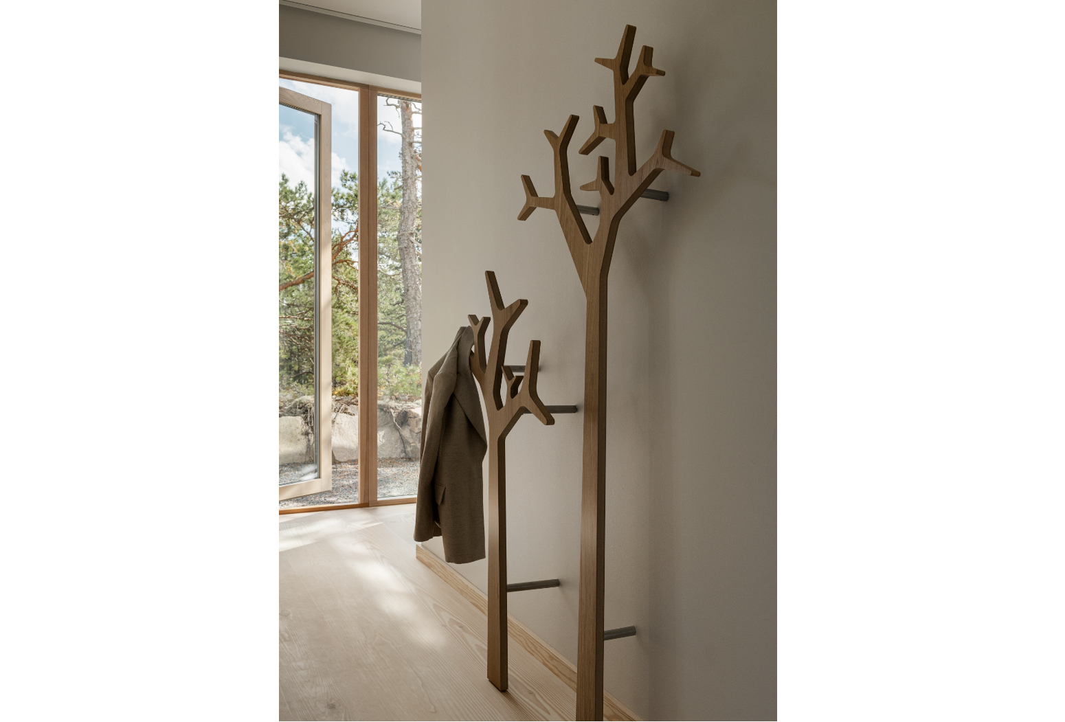 Tree wall 134